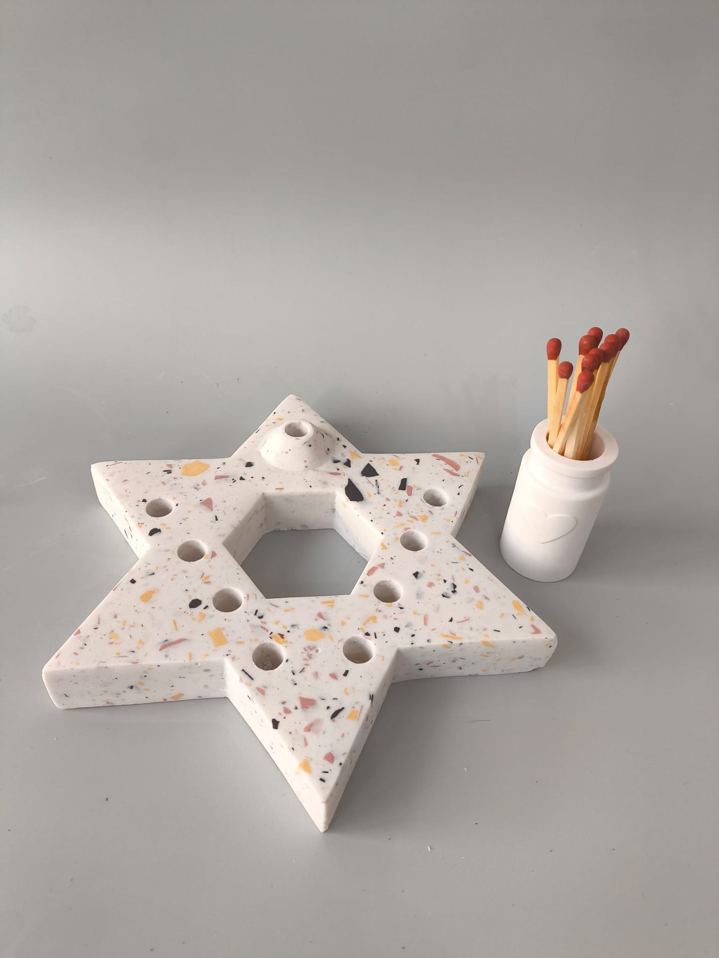 חנוכיה טראצו מגן דוד