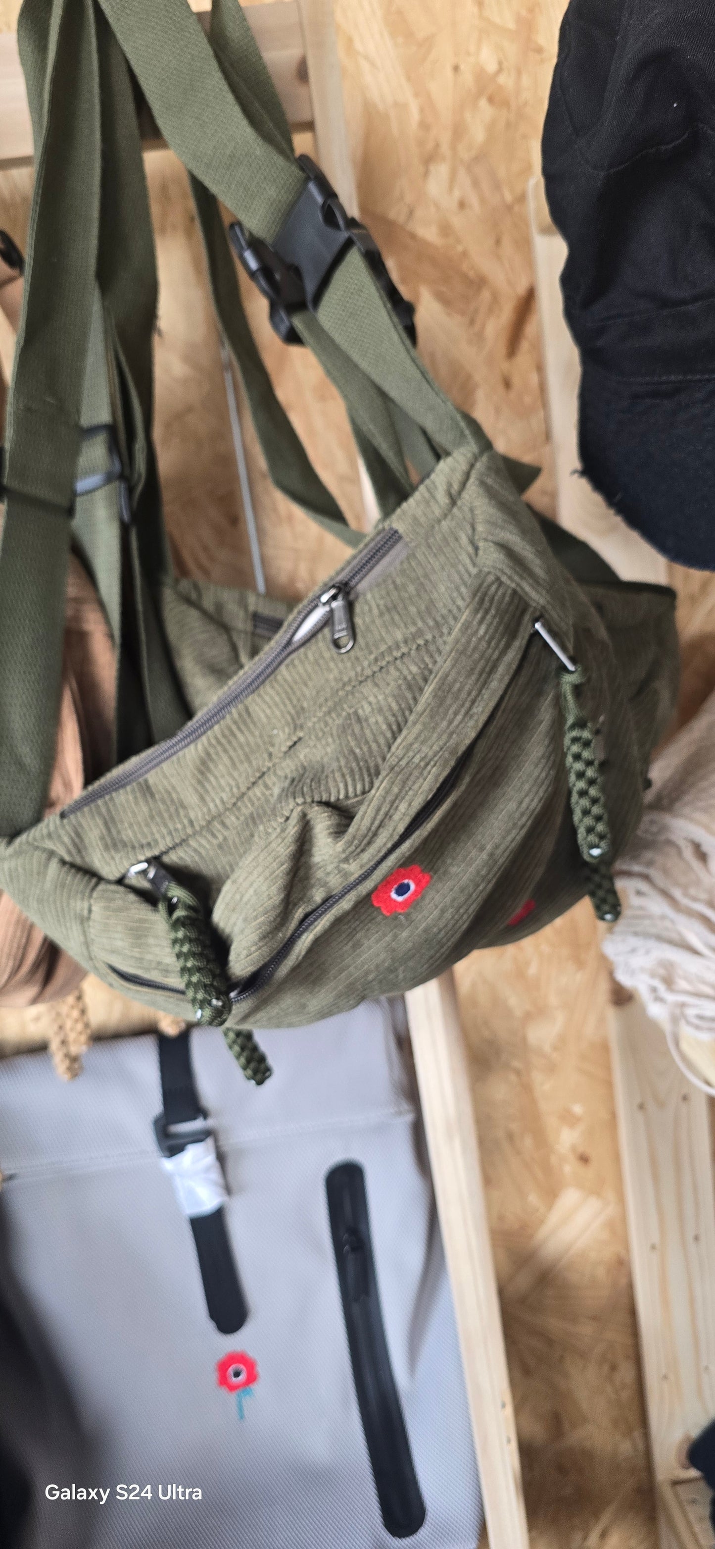 פאוץ׳ - מחיר השקה