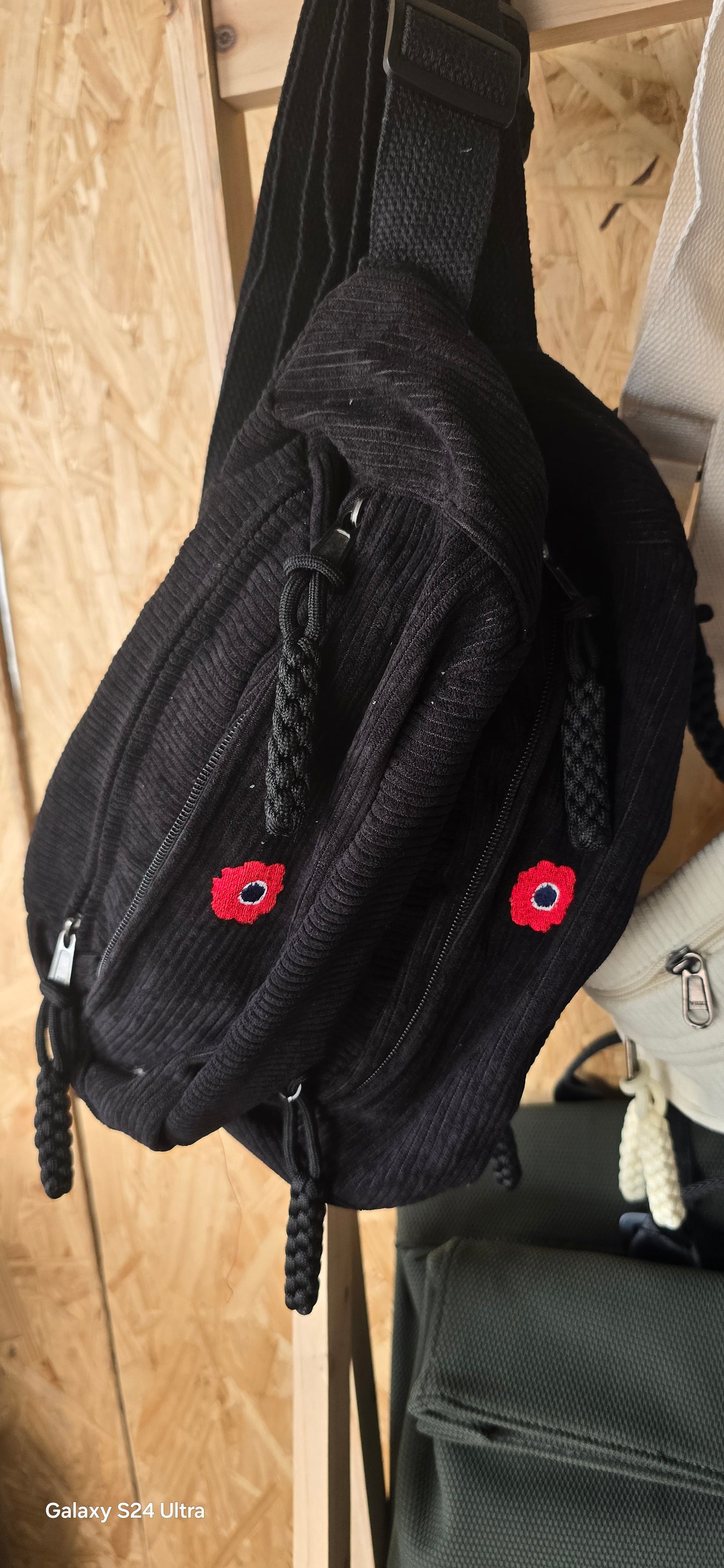 פאוץ׳ - מחיר השקה